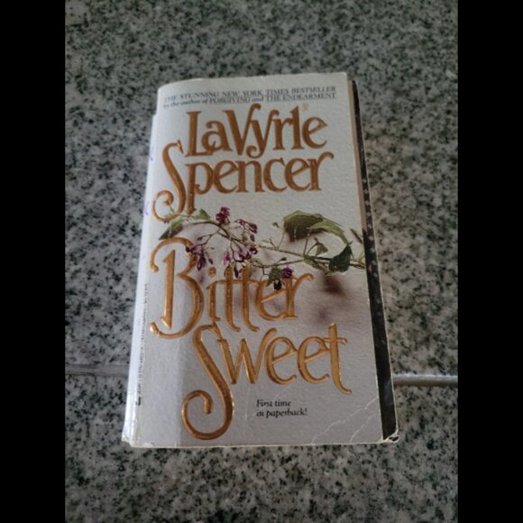 Bittersweet by LaVyrle Spencer. Softback book - Picture 1 of 4